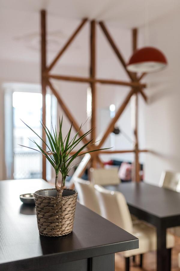 Elegant 3 Bedroom Flat With View In Principe Real Lisboa Kültér fotó