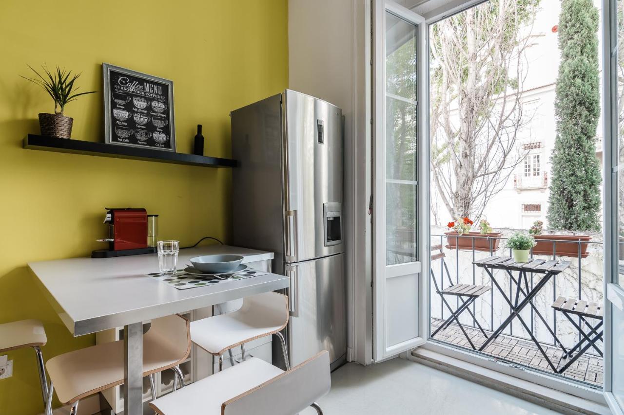 Elegant 3 Bedroom Flat With View In Principe Real Lisboa Kültér fotó